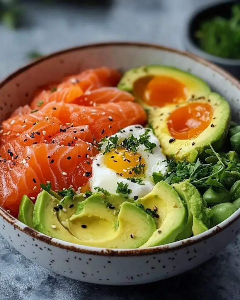 Keto Avocado and Smoked Salmon Breakfast Bowl