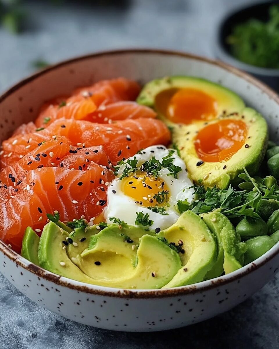 Keto Avocado and Smoked Salmon Breakfast Bowl